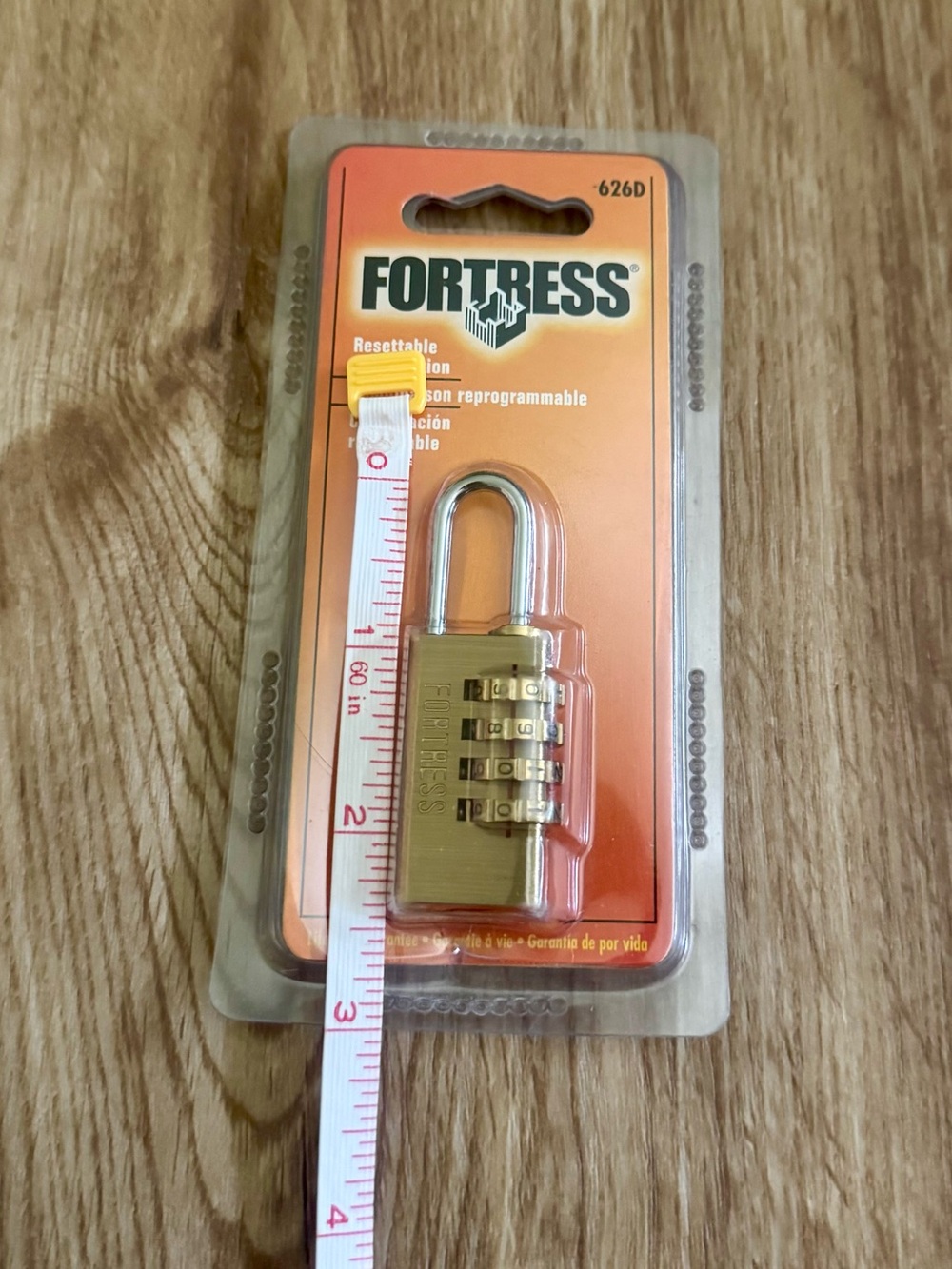 Master Lock FORTRESS 626D Combination Padlock Resettable 4-Dial Brass Finish - Picture 3 of 5